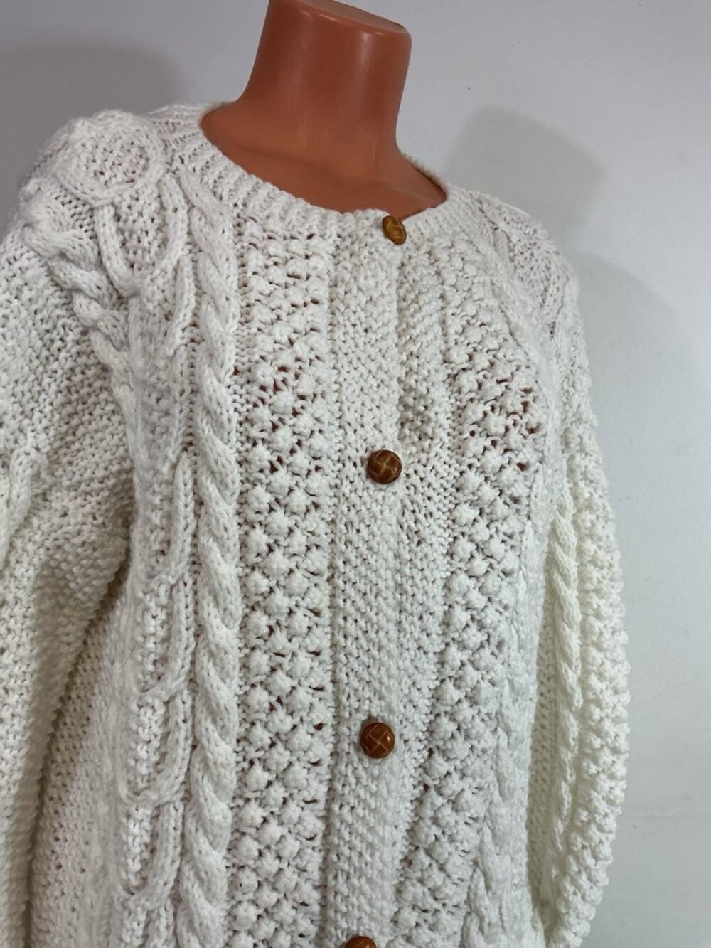 Vintage Handknit Wool Cardigan Sweater Wooden Buttons Womens XL - Picture 2 of 6